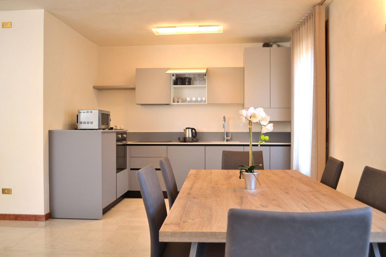 Portico Oscuro Deluxe Apartment - Centro Citta Treviso Ngoại thất bức ảnh